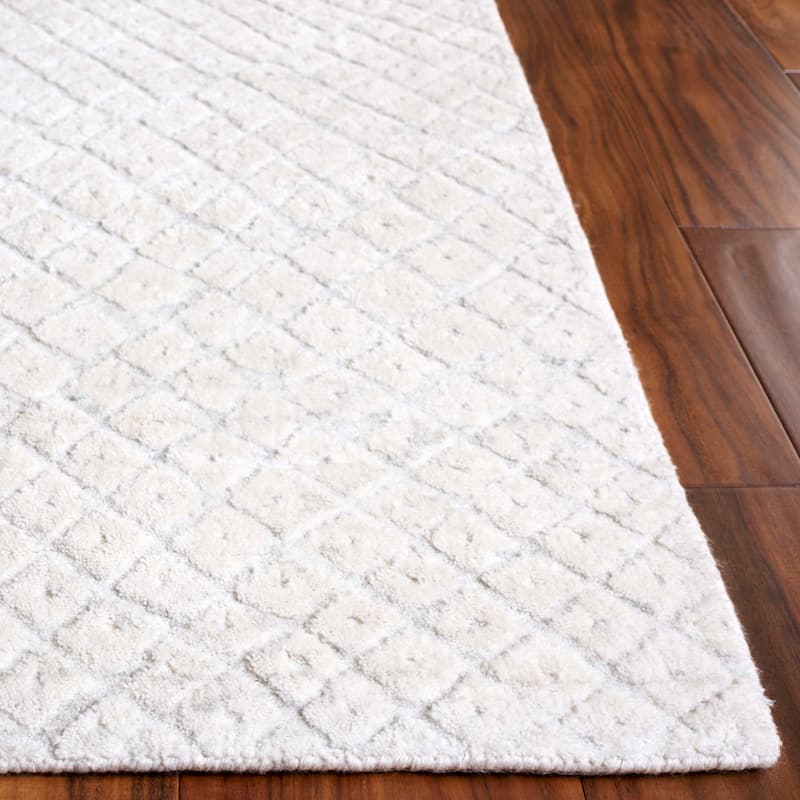 SAFAVIEH Hand-Woven Mirage Shirl Modern & Contemporary Viscose Rug