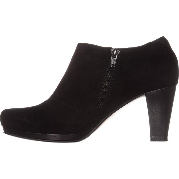 clarks chorus jingle