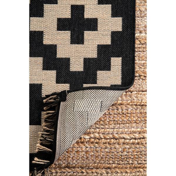 Nuloom Black Casual Modern Indoor Outdoor Aztec Trellis Area Rug On Sale Overstock 25610506
