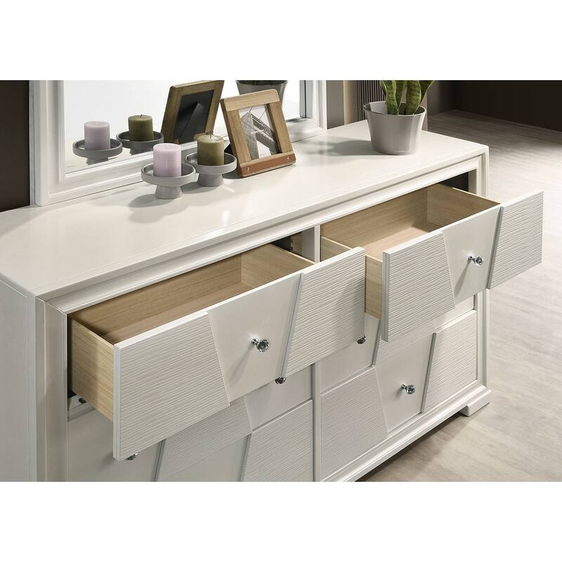 White Finish 4pc Bed Dresser Mirror Chest Bedroom Set