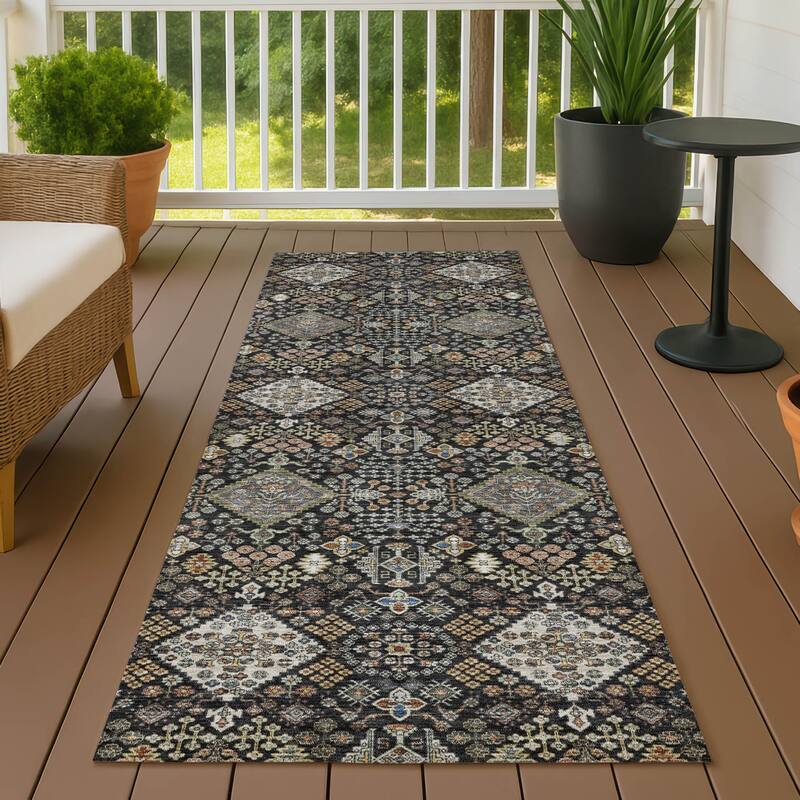 Machine Washable Indoor/ Outdoor Global Bidunga Chantille Rug - Black - 2'3" x 7'6"
