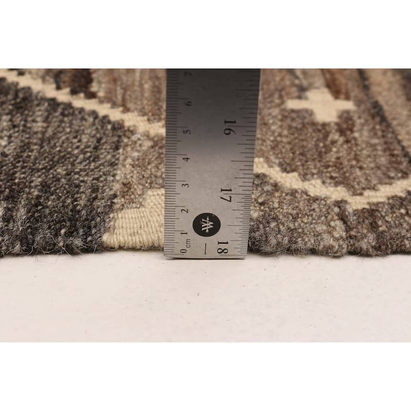 Sivas Brown Kilim 5'1" x 6'4" - 5'1 x 6'4