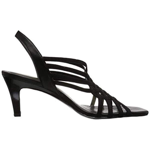 bandolino strappy sandals