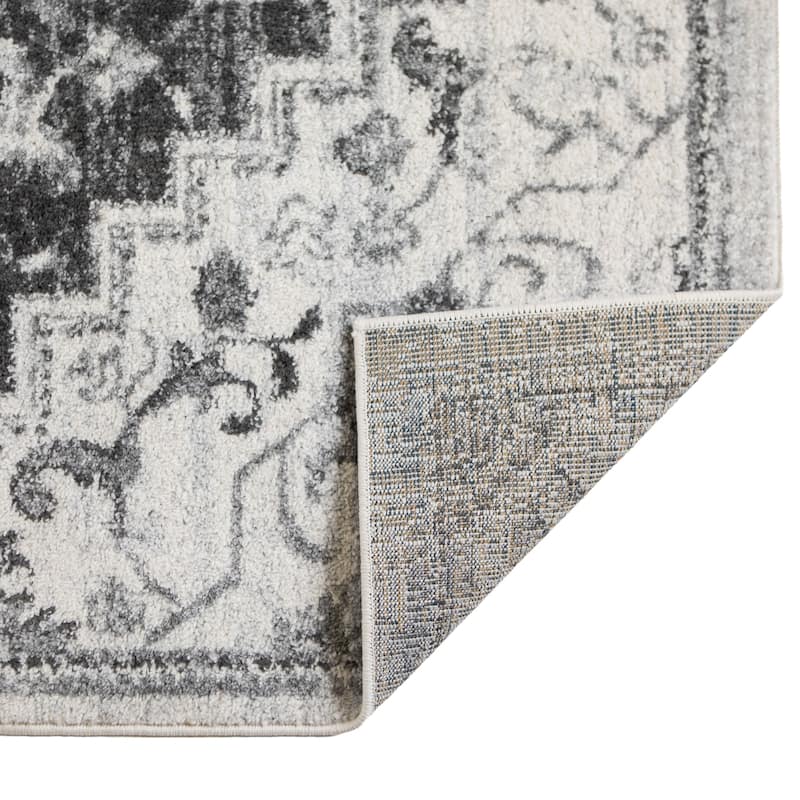 Alvia Yana Medallion Area Rug