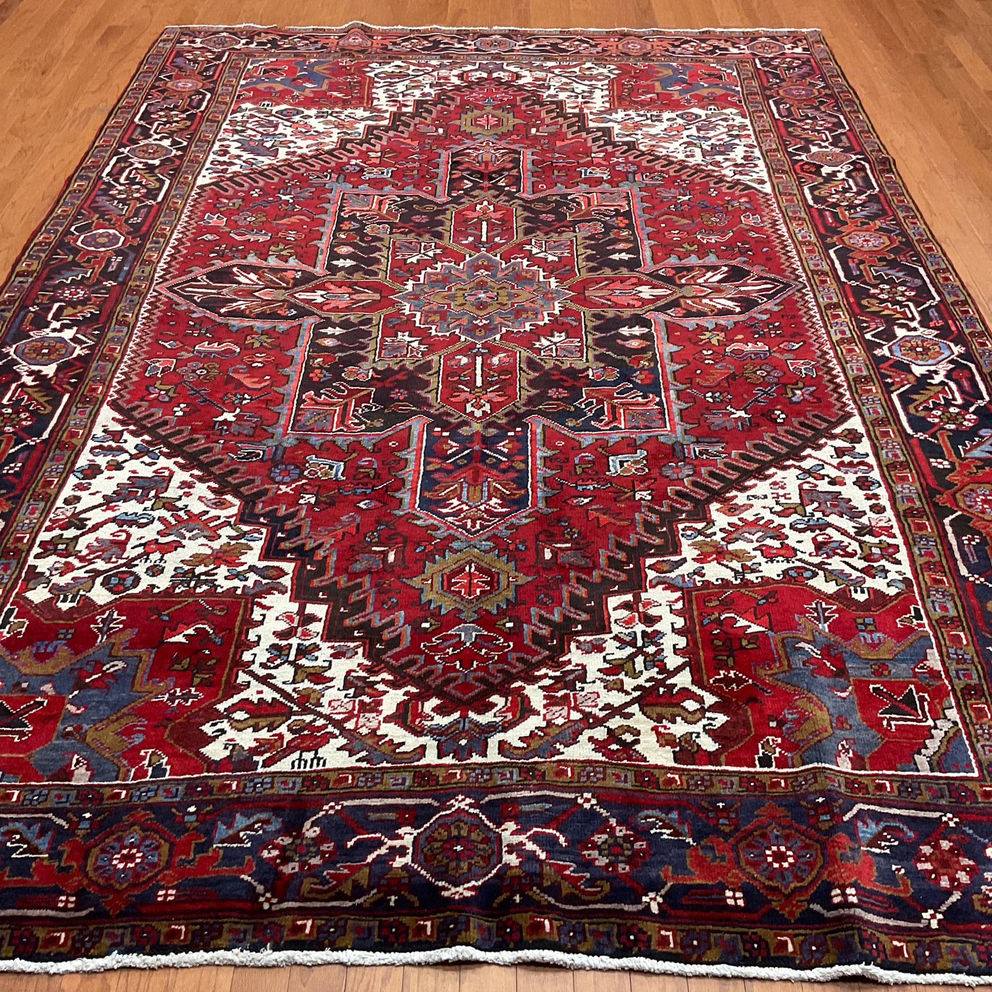 HERAT ORIENTAL Handmade Fine Heriz Rug - 7'9" x 11'2"