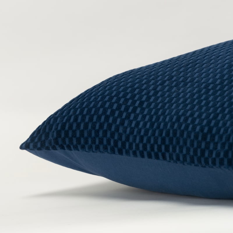 Rizzy Home Transitional Pillow Cover - 20" x 20"