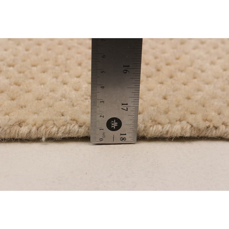 Kashkuli Gabbeh Cream Rug 6'8" x 9'4" - 6'8 x 9'4