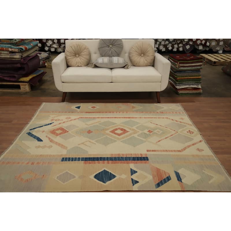 Hand Woven Oriental 100% Wool Carpet Southwestern Tribal Beige & Ivories Kilim Area Rug - 6' 7'' X 5' 10''