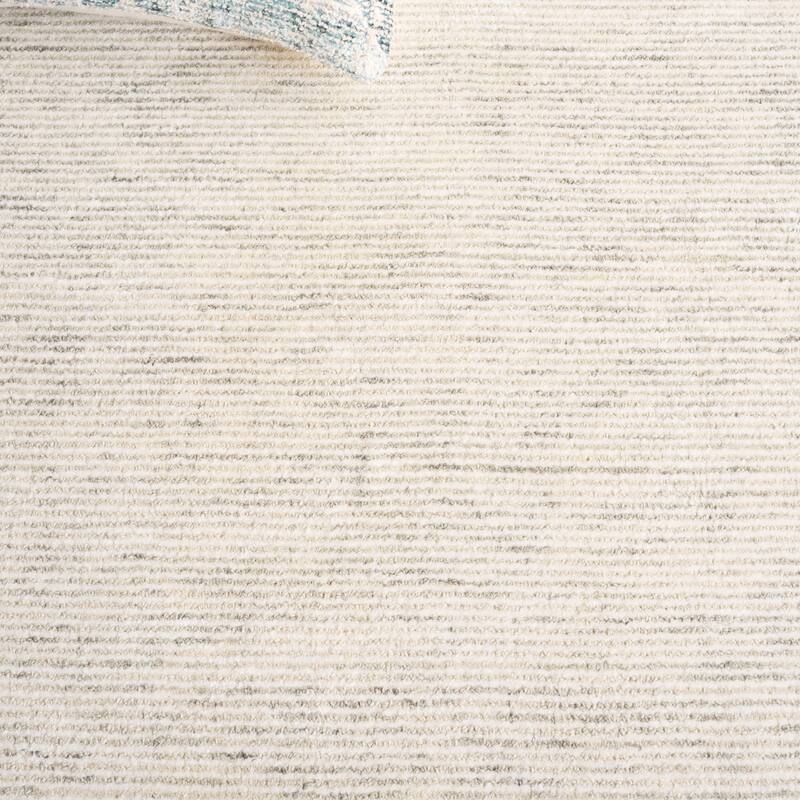 SAFAVIEH Handmade Soho Gorana Wool & Viscose Rug