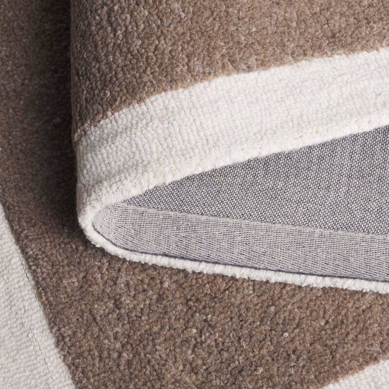 SAFAVIEH Handmade Metro Kleanthi Border Wool Rug