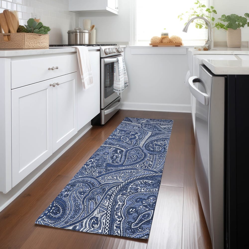 Machine Washable Indoor/ Outdoor Chantille Traditional Paisley Rug