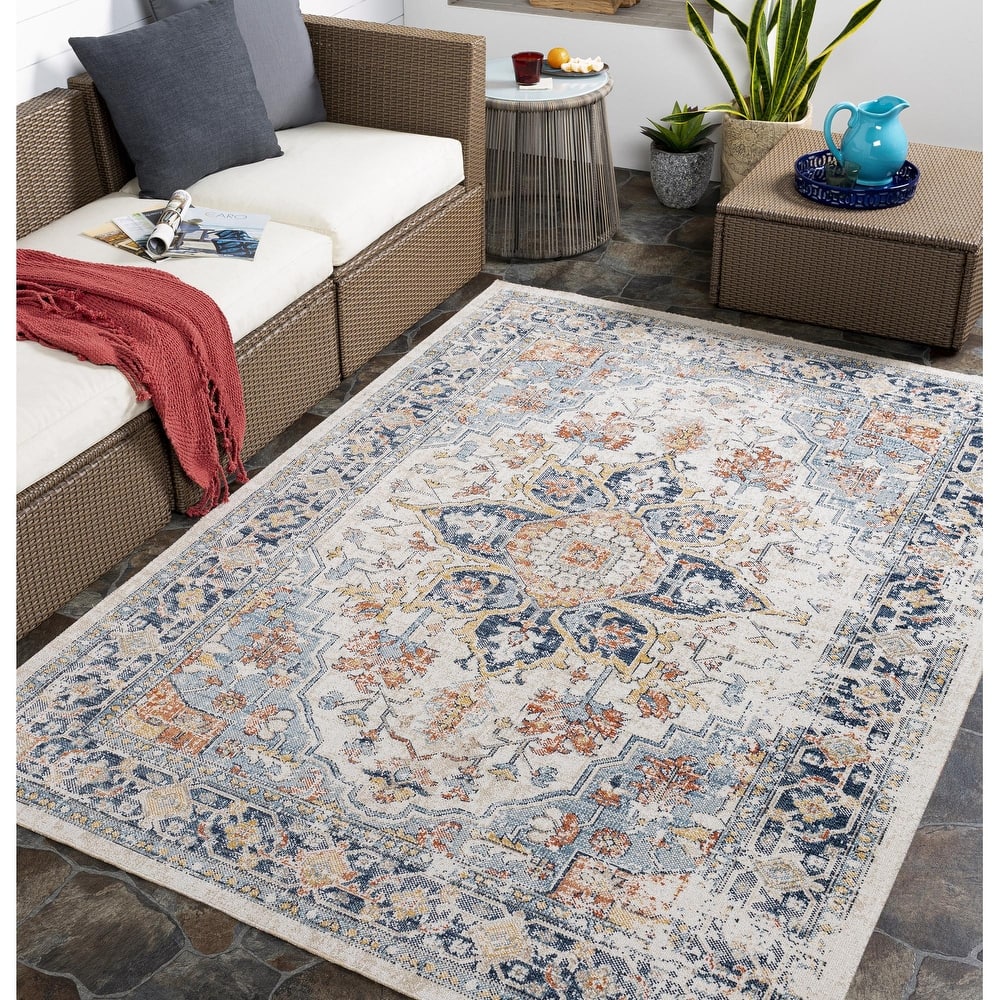 Livabliss Huntington Beach Traditional Indoor/Outdoor Area Rug