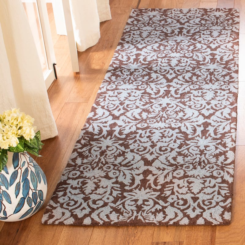 SAFAVIEH Handmade Chelsea Duschka French Country Wool Rug - 2'6" x 12' Runner - Brown/Grey