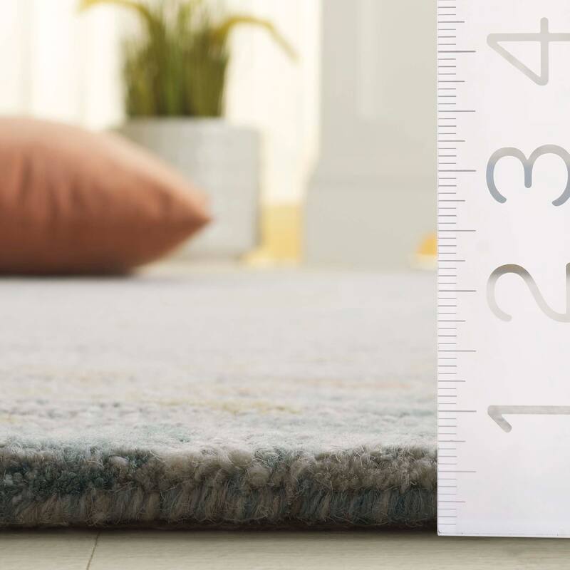 SAFAVIEH Handmade Jardin Venere Wool Rug