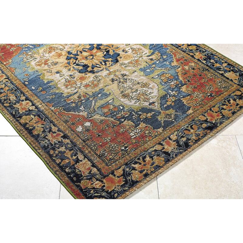 Livabliss Warsaw Traditional Indoor / Outdoor Area Rug