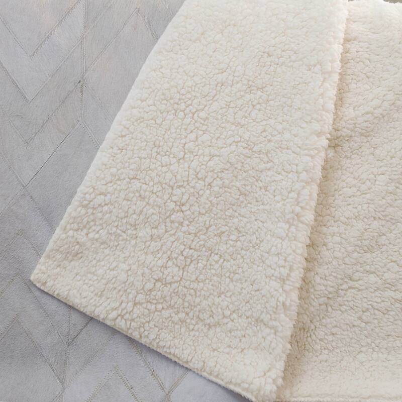 Premium Machine Washable ASB100 Faux Cowhide Sherpa Throw Blanket