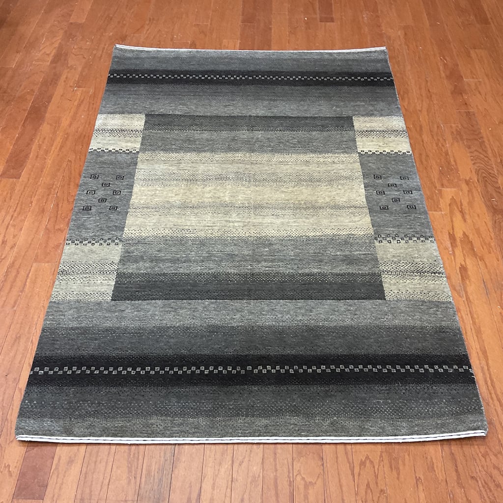 HERAT ORIENTAL Hand-knotted 4'1 x 6'3 Indo Gabbeh Wool Rug - 4'1" x 6'3"