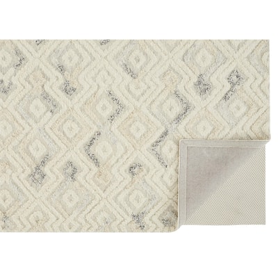 Zuci Geometric Stain Resistant Area Rug By HomeRoots - 2' x 3'