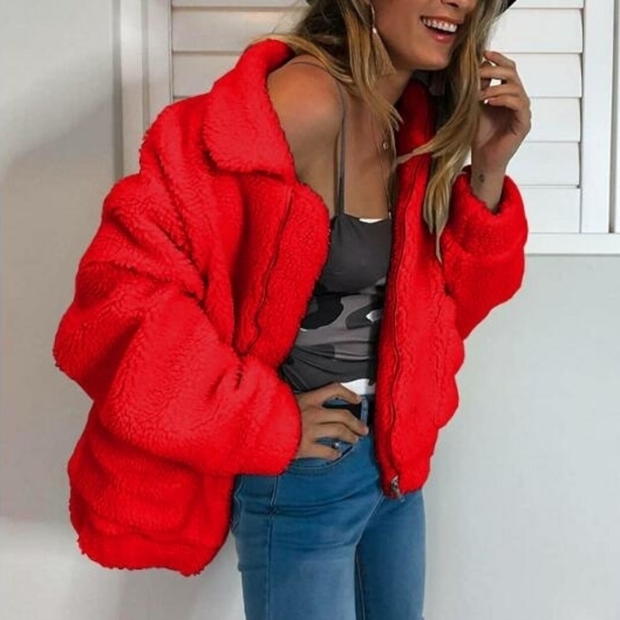 Women's Lapel Zip Up Faux Shearling Shaggy Oversized Coat Jacket With Pockets Warm Winter