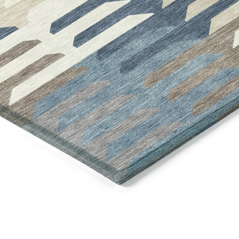 Machine Washable Indoor/ Outdoor Modern Stacks Chantille Rug