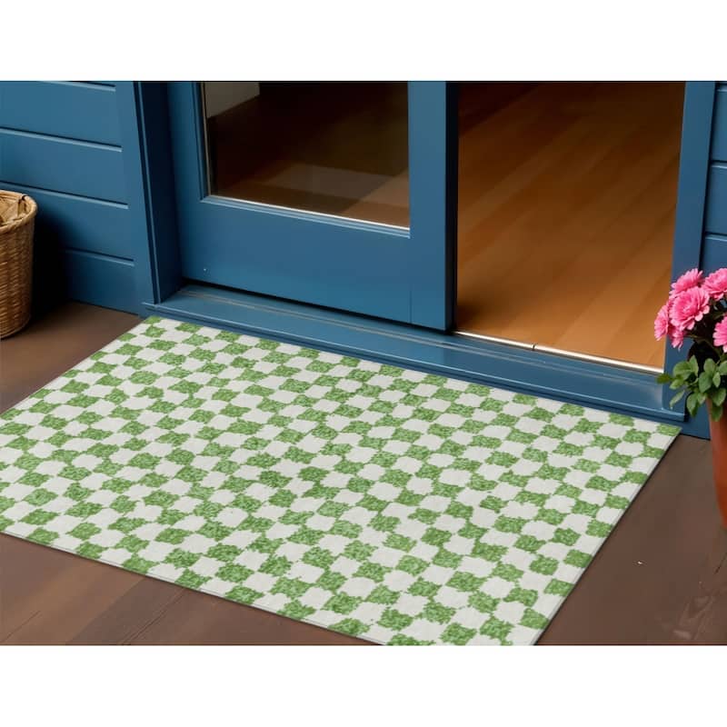 HomeRoots Geometric Transitional Rectangle Outdoor Rug - 3' x 5'