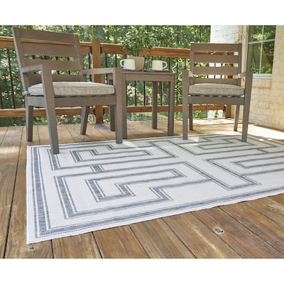 Signature Design by Ashley Matinwood Ivory/Black Rug