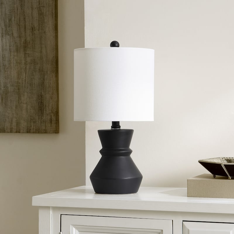 SAFAVIEH Lighting xavi 18" Modern & Contemporary Table Lamp - 9" W x 9" D x 18" H - 9Wx9Dx18H