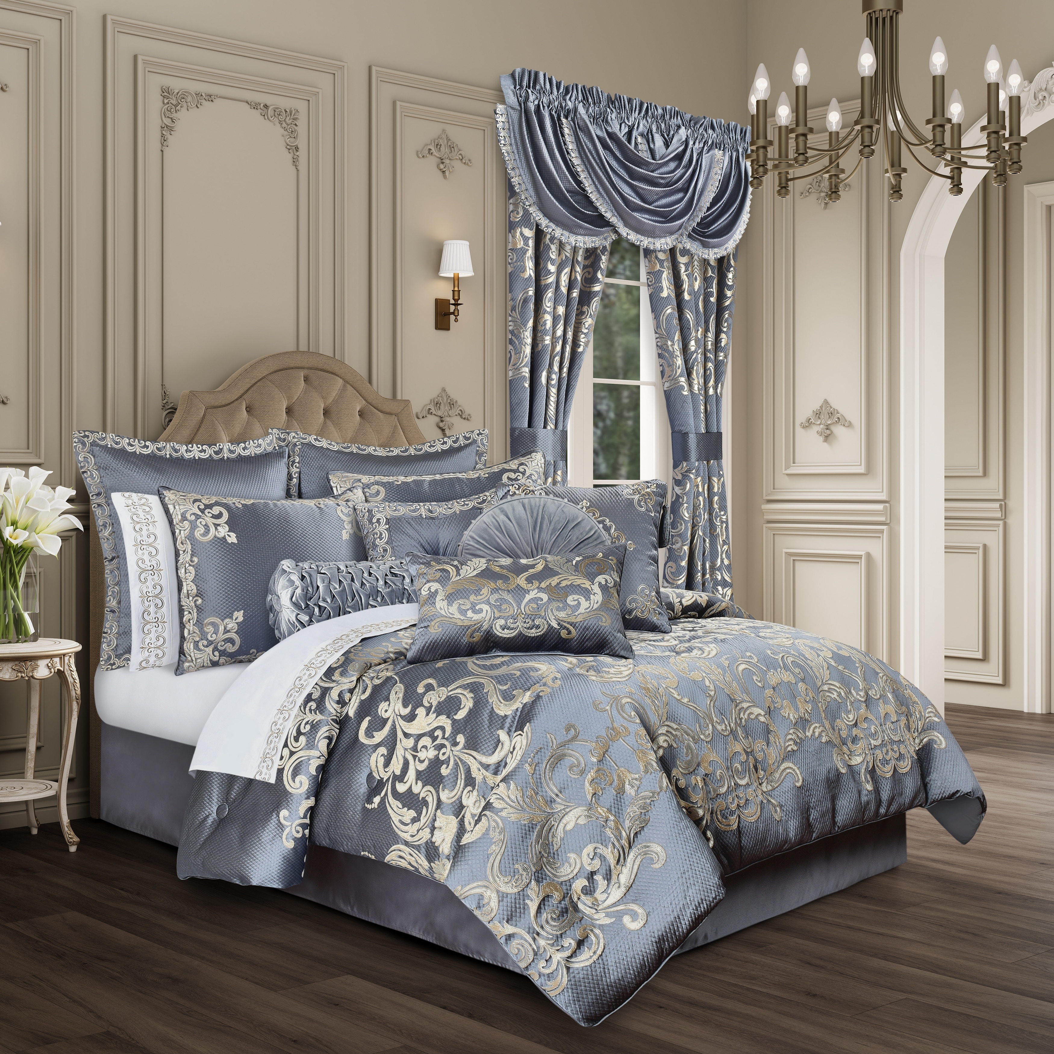 J. Queen New York Dicaprio Comforter Set