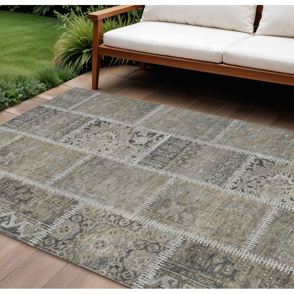 HomeRoots Patchwork Transitional Rectangle Outdoor Rug