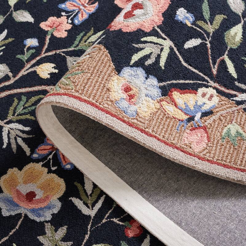 SAFAVIEH Handmade Chelsea Klazien Floral Wool Rug