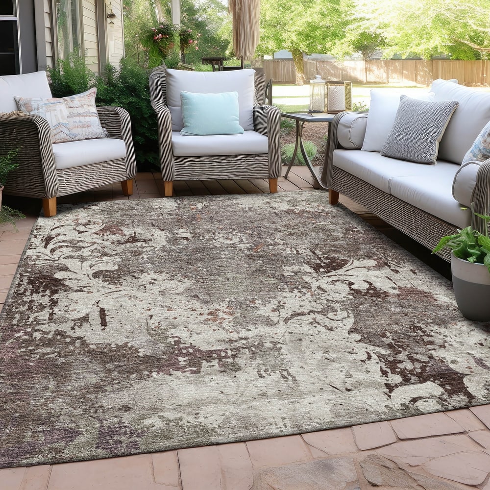 Machine Washable Indoor/ Outdoor Chantille Vintage Damask Rug
