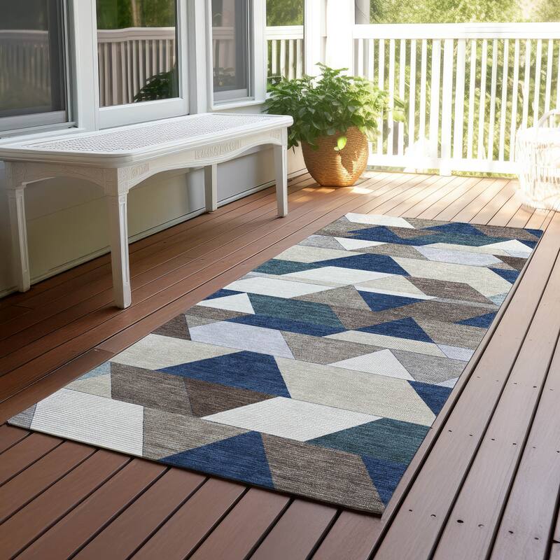 Machine Washable Indoor/ Outdoor Modern DeVaughn Chantille Rug - Navy - 2'3" x 7'6"