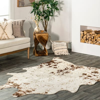 Nuloom Iraida Contemporary Faux Cowhide Area Rug