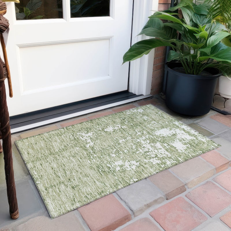 Machine Washable Indoor/ Outdoor Abstract Pixels Chantille Rug - Aloe - 1'8" x 2'6"