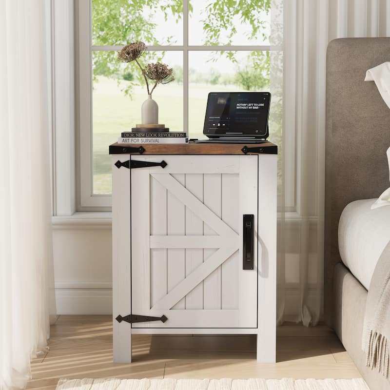 Farmhouse Nightstand Set of 2 with Charging Station, Rustic End Table