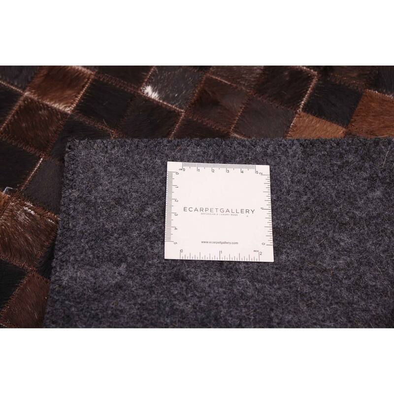 ECARPETGALLERY Handmade Cowhide Patchwork Dark Brown Leather Rug - 4'1 x 6'0