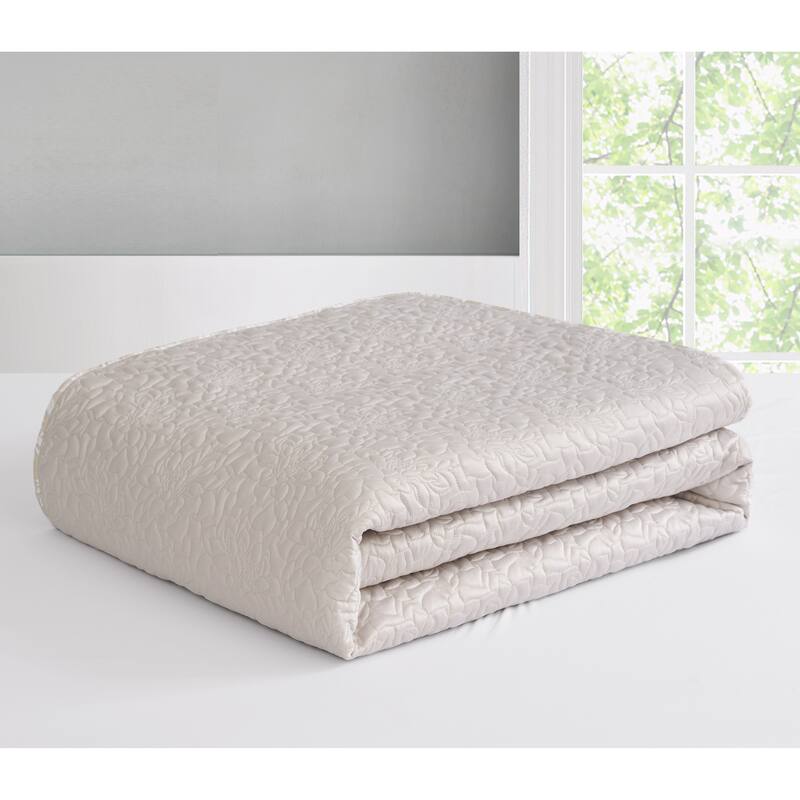 Valerie 3 Piece Reversible Quilt Set