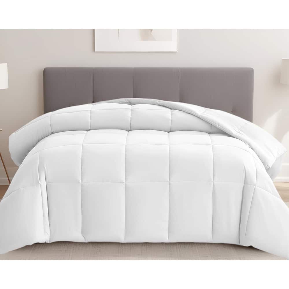 White King Box Stitch Microfiber Down Alternative Comforter