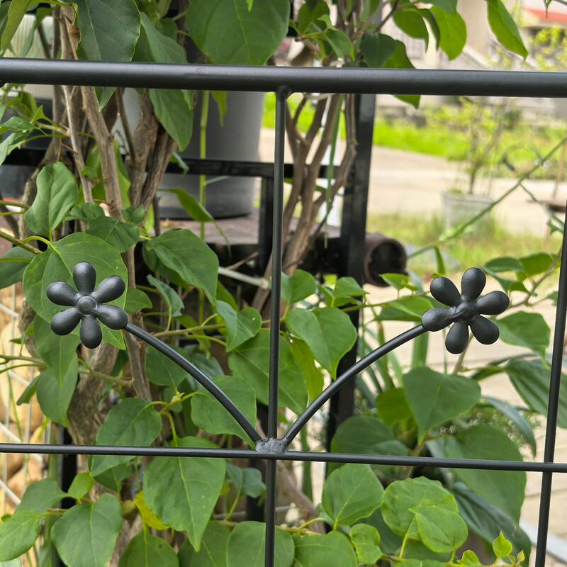 Metal Garden Trellis, 2 Pack Metal Trellis for Climbing Plants, Indoor/Outdoor Plant Trellis, Lawn Garden Fence Decor Screen