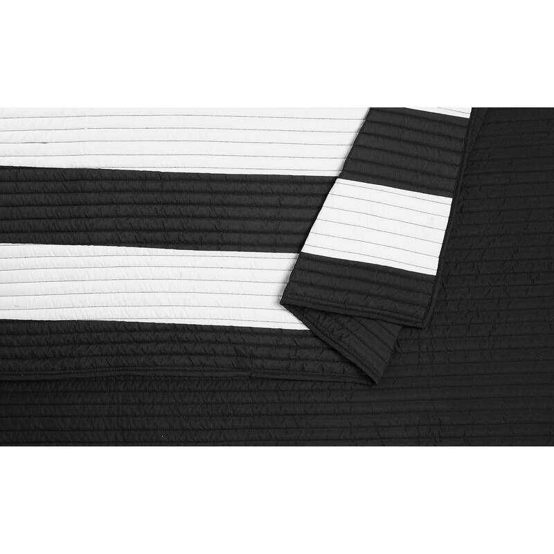 Lavelle Black/White Stripe Quilt Set