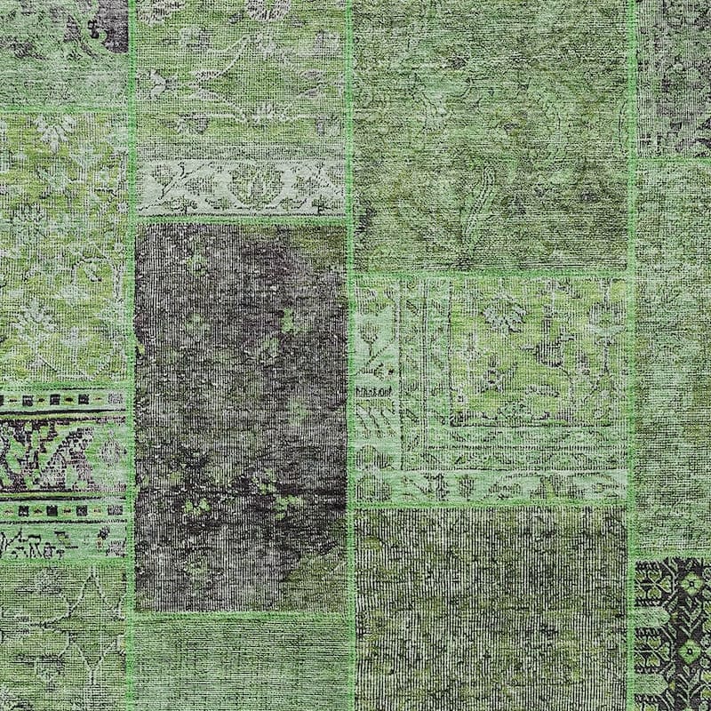 HomeRoots Patchwork Transitional Rectangle Outdoor Rug