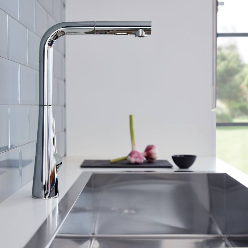Grohe Zedra 1.75 GPM Single Hole Pull Out Kitchen Faucet with SilkMove