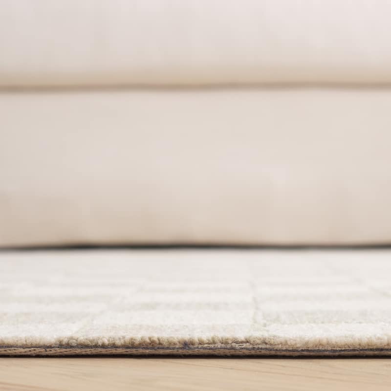 SAFAVIEH Handmade Martha Stewart Collection Berthild Checkered Wool Rug