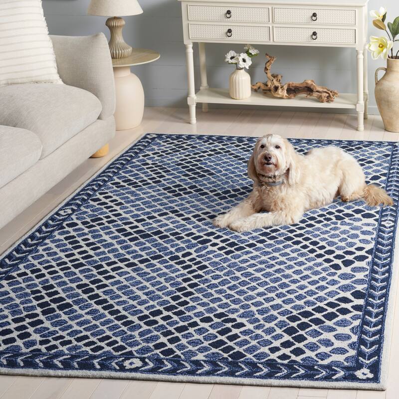SAFAVIEH Handmade Metro Nefise Rug