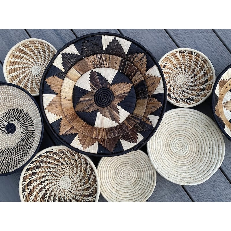Set Of 8 Natural Color Wall Hanging Baskets 7.5"-12"