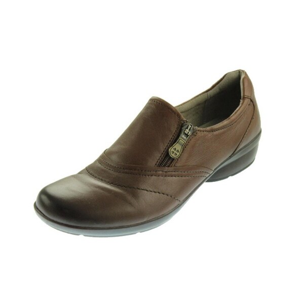 naturalizer brand shoes