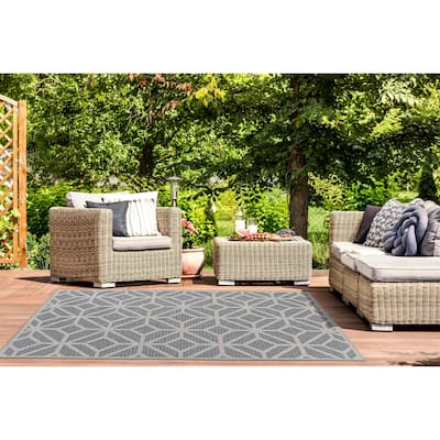 World Rug Gallery Modern Contemporary Geometric Indoor/Outdoor Area Rug