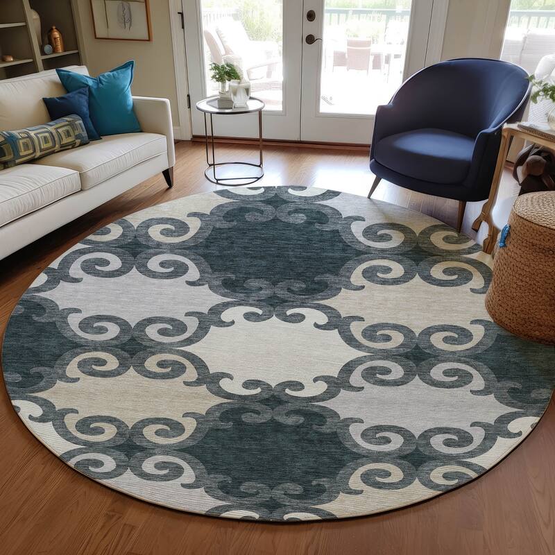 Machine Washable Indoor/ Outdoor Chantille Traditional Scroll Rug