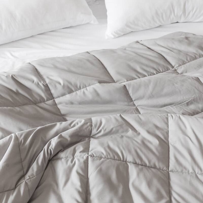 Jennifer Adams Lux Down Alternative Duvet Insert / Comforter
