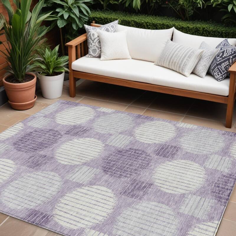 HomeRoots Geometric Transitional Rectangle Outdoor Rug - 9' X 12'